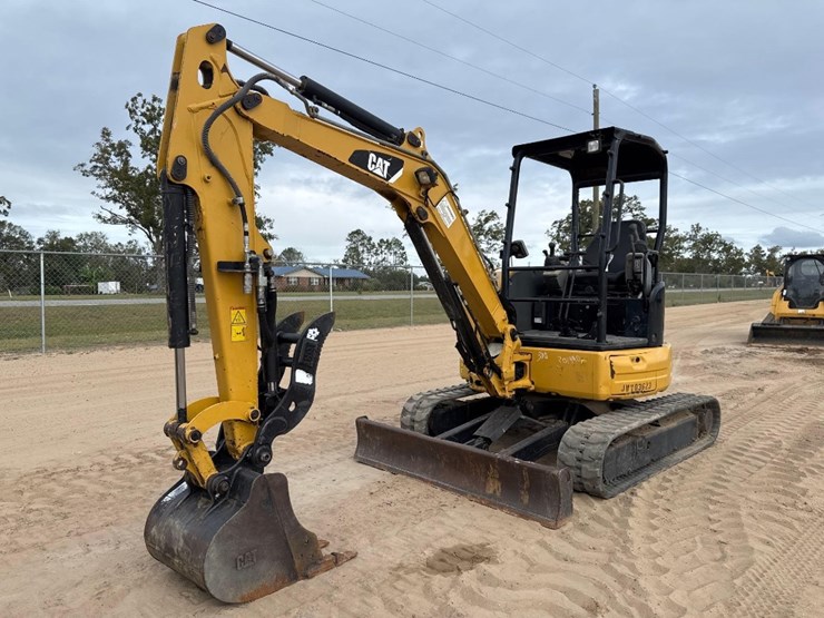2018-caterpillar-303.5e2-cr-image-2