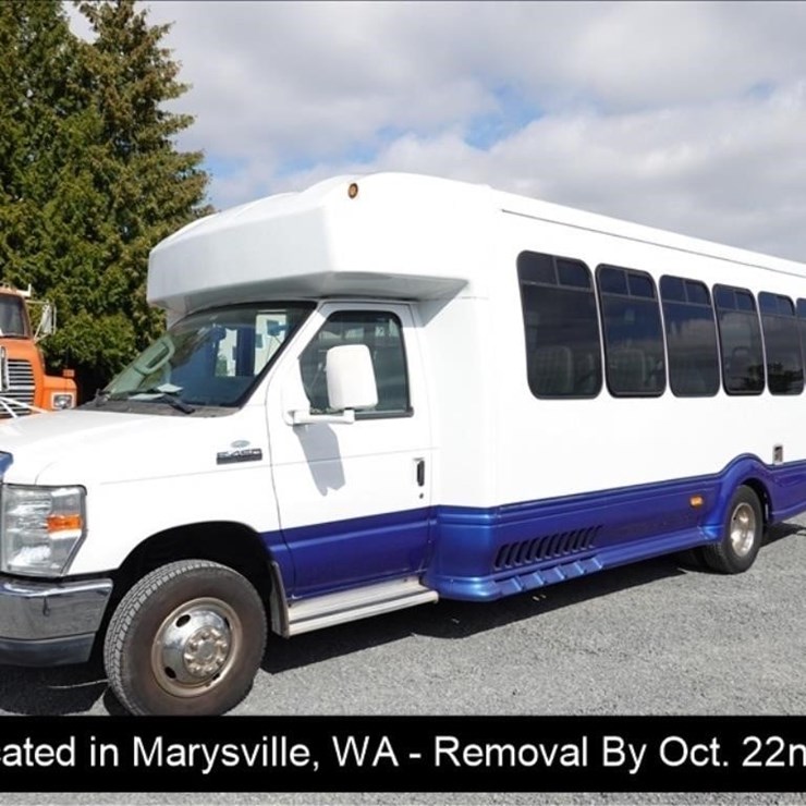 2012 FORD E450
