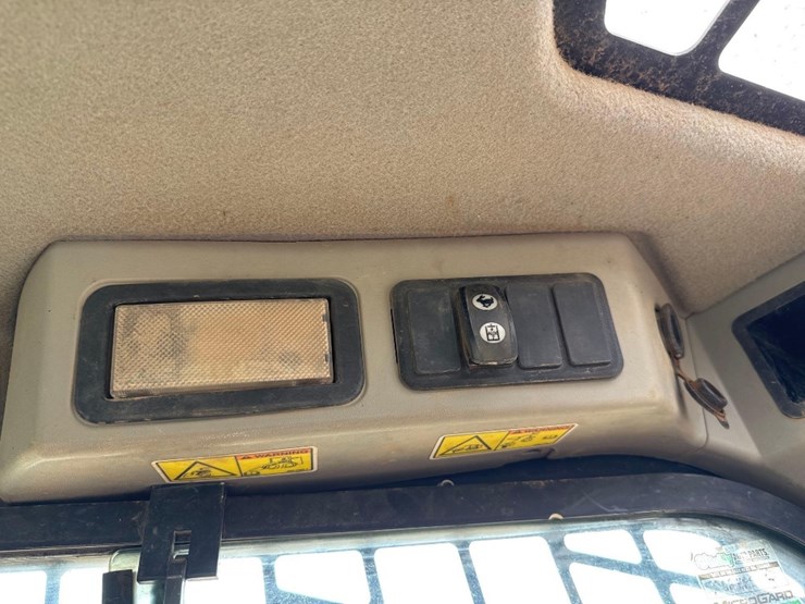 2016-caterpillar-289d-image-29