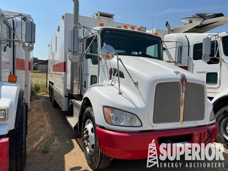 2011-kenworth-t370-image-5