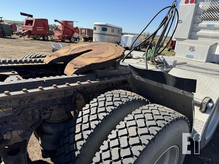 2009-kenworth-t800-image-54