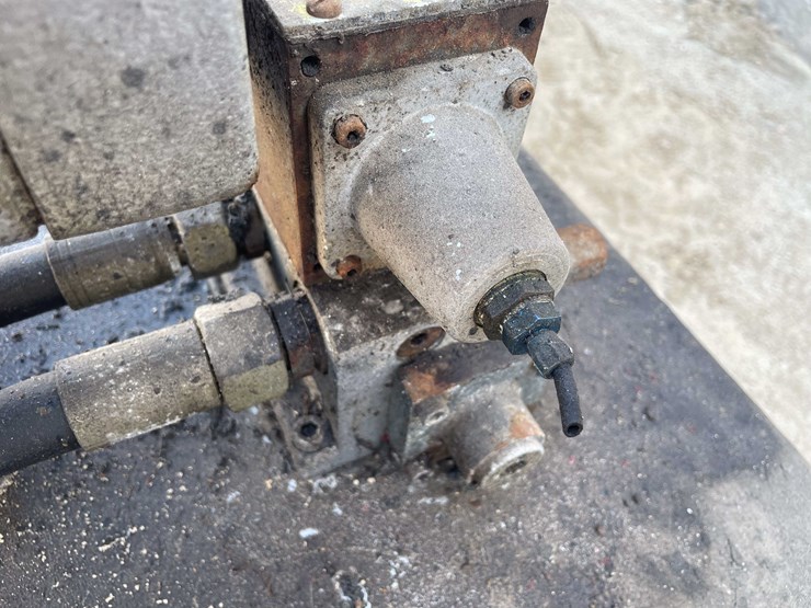 #1941-•-flutec-electric-hydraulic-pump-image-12