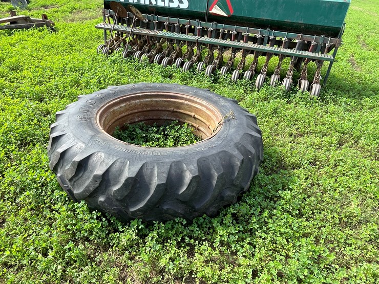 #5021-•-tractor-tire-image-2