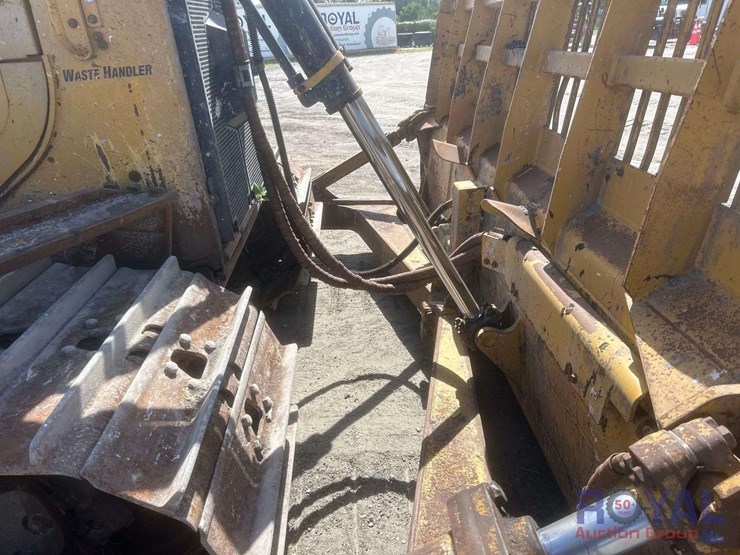 2017-caterpillar-d6t-lgp-image-12