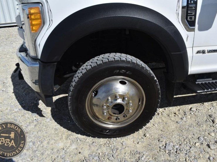 2017-ford-f550-image-58