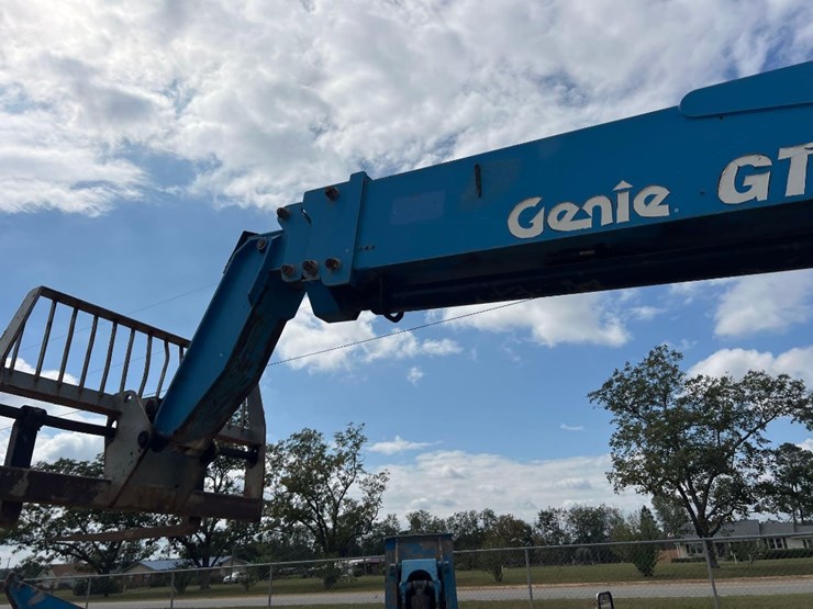 2007-genie-gth1056-image-27