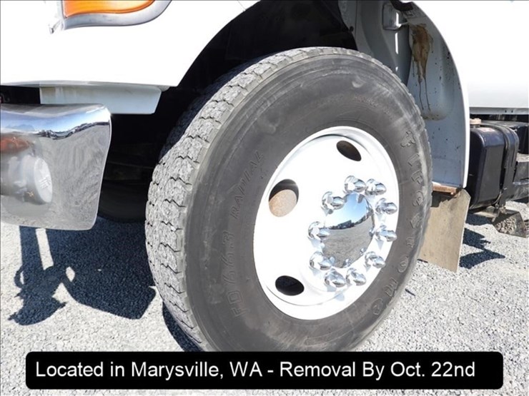 2000-ford-f650-image-25