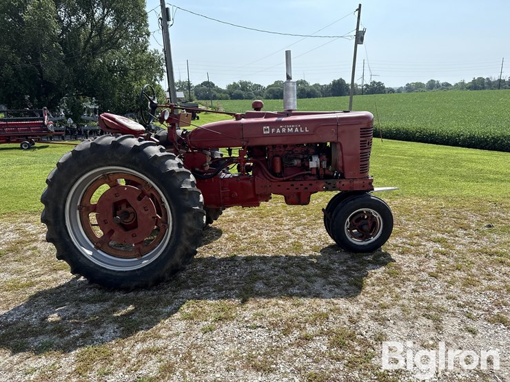 1954-farmall-super-m-ta-2wd-tractor-image-4