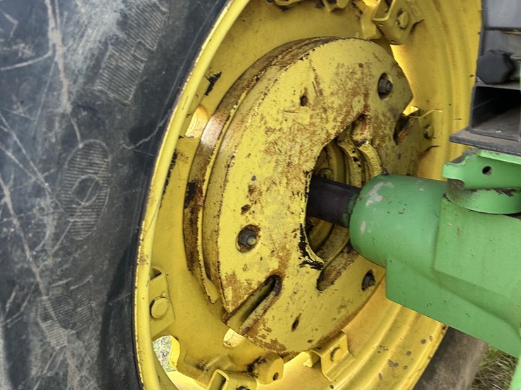 john-deere-6400-image-34