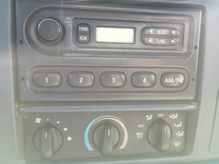1999-ford-f450-image-38