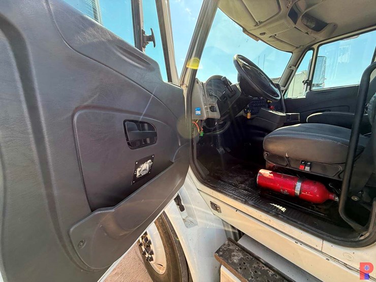 2018-international-transtar-8600-image-8