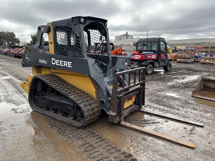 deere-325g-image-2