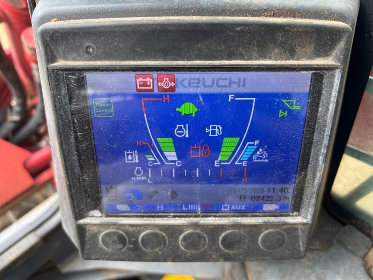 2020-takeuchi-tl12v2-image-32