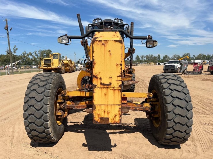 caterpillar-120-image-7