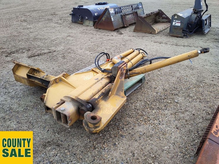 2015-caterpillar-160m-awd-image-53