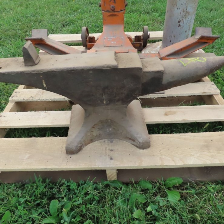 Large Anvil