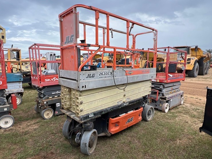 2006-jlg-2630es-image-1
