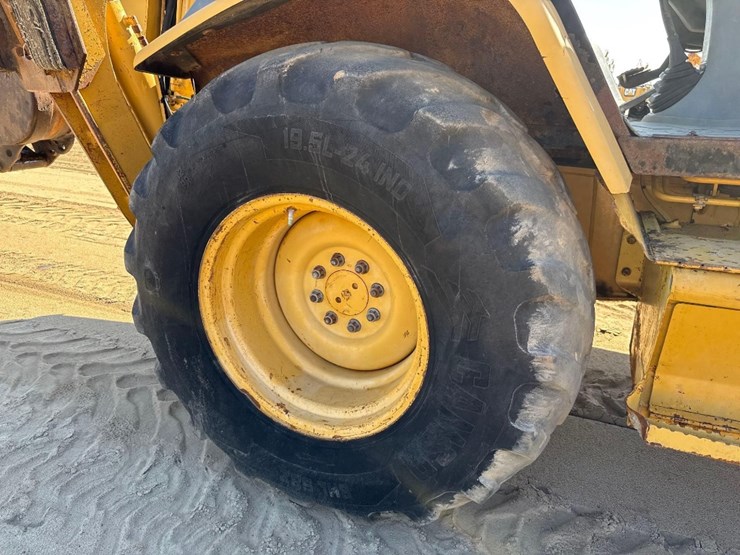 caterpillar-420d-it-image-12