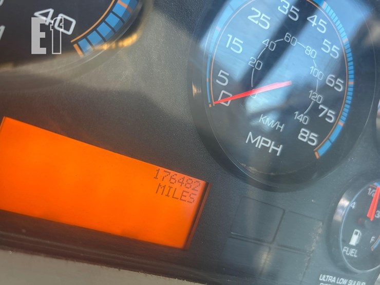 2012-international-durastar-4400-image-37