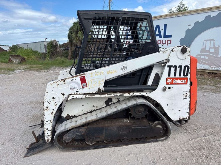 2012-bobcat-t110-image-7