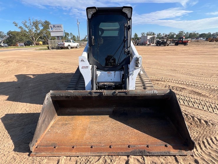2023-bobcat-t770-image-7