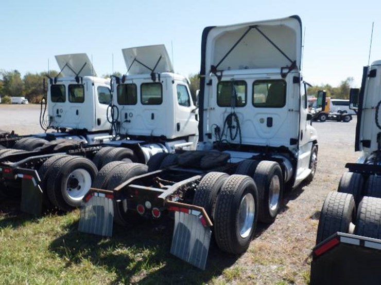 freightliner-cascadia-125-evolution-image-4