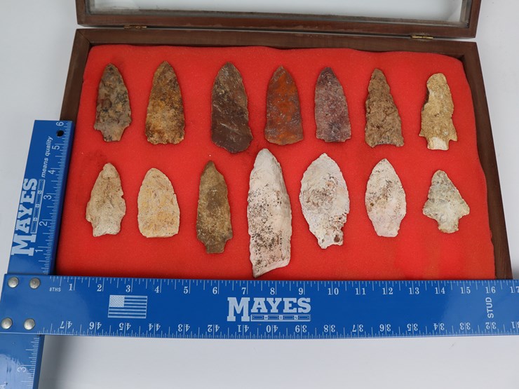 #64-•-#4170-•-(14)-framed-native-american-artifacts-image-2