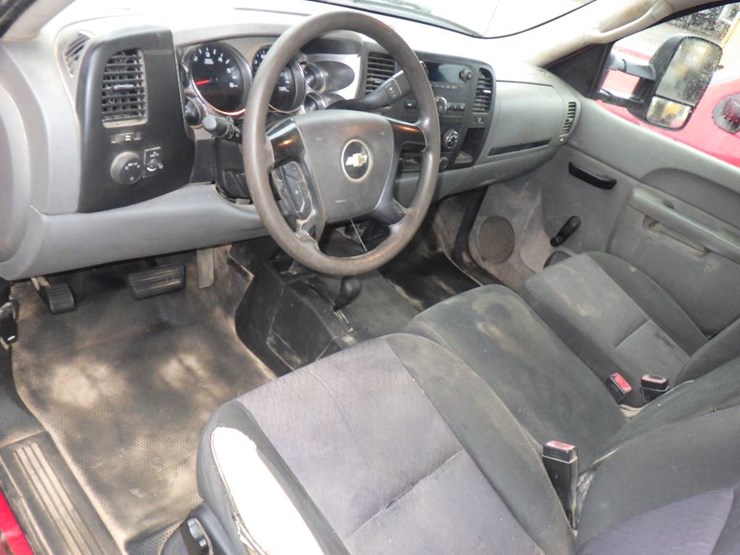 2013-chevrolet-silverado-1500-image-6