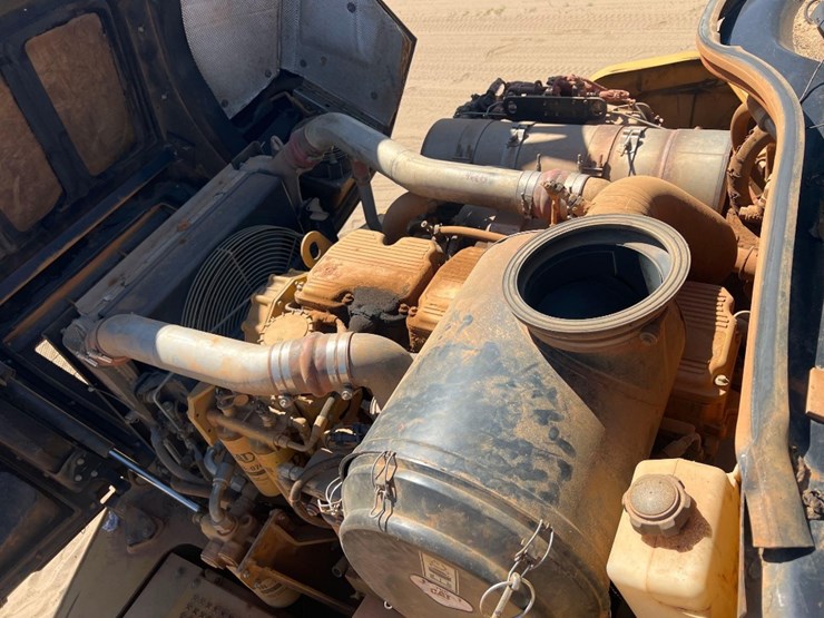caterpillar-740b-image-43
