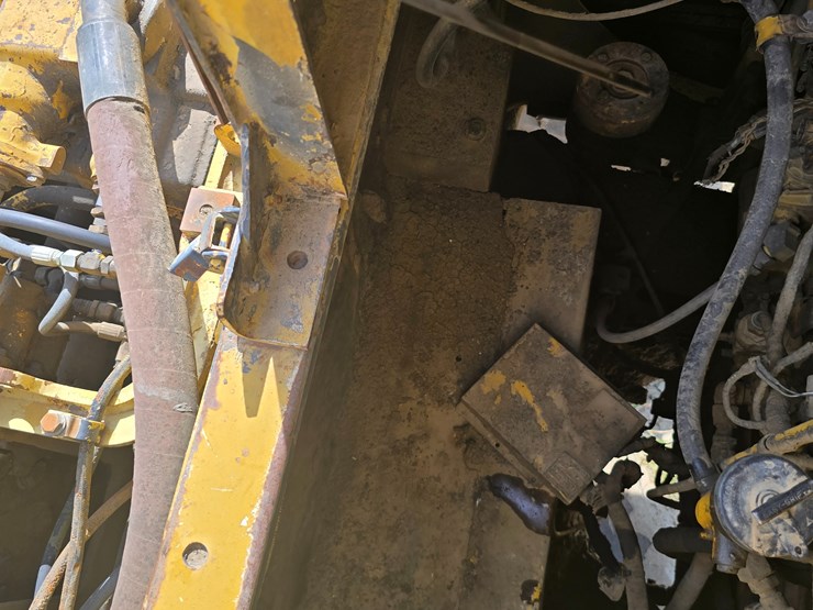 komatsu-pc750-se-image-84