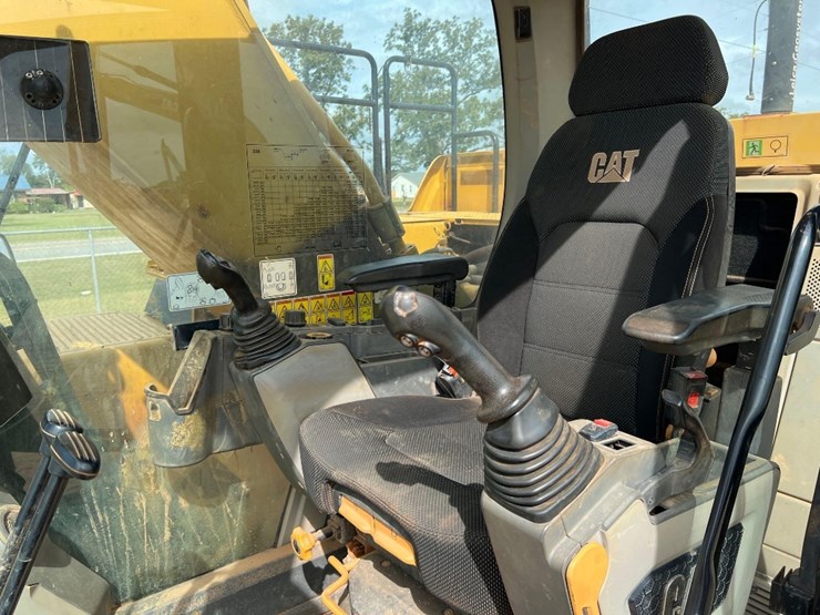 caterpillar-336-image-35