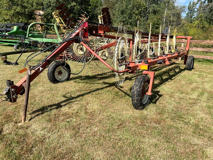 #1670-•-h&s-hi-capacity-wheel-rake-image-1