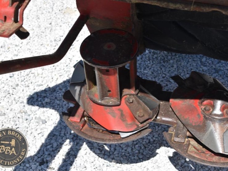 new-holland-h7230-image-21