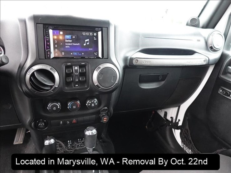 2013-jeep-wrangler-sport-image-9