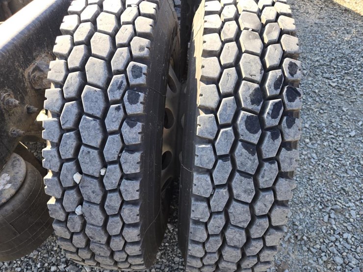 2012-kenworth-t660-image-53