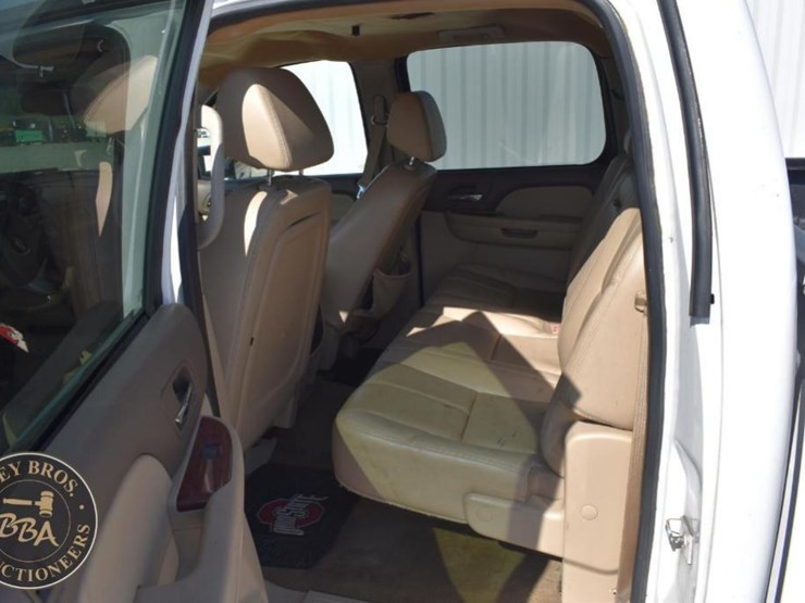 2009-chevrolet-silverado-1500-ltz-image-10