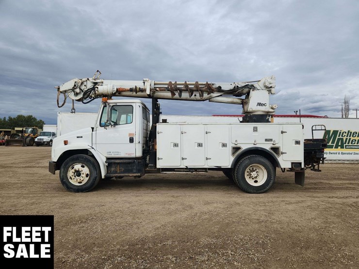 2001-freightliner-fl80-image-8