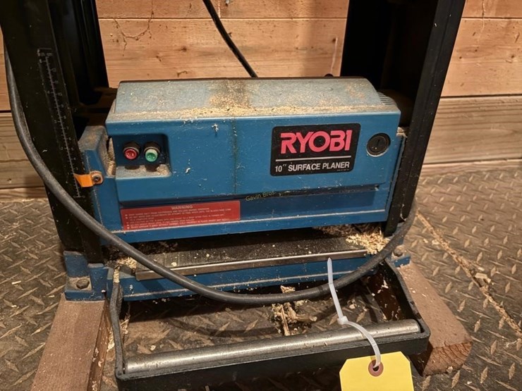 ryobi-8"-planer-image-2