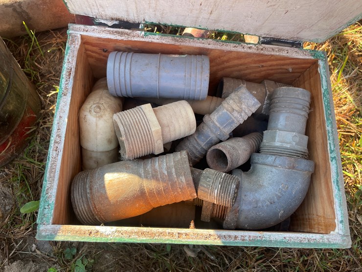 #5080-•-(3)-barrel-pumps-and-more-image-5