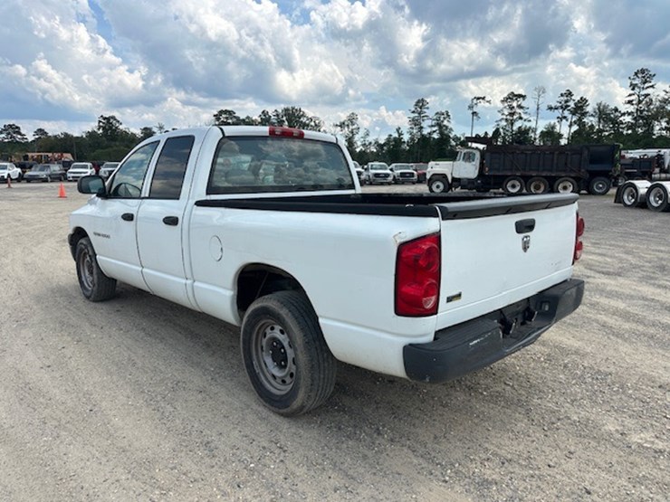 dodge-ram-1500-image-4