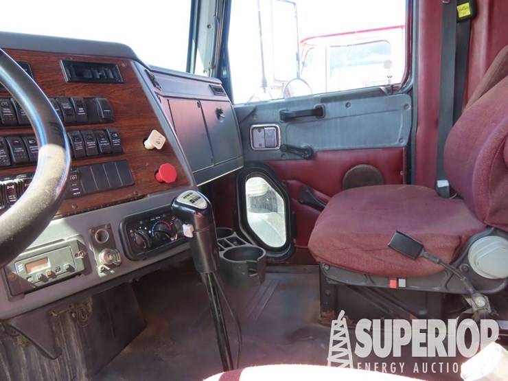 2011-western-star-4900-image-9