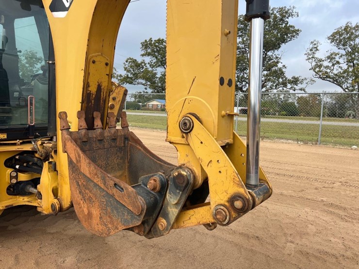 2015-caterpillar-420f-it-image-23