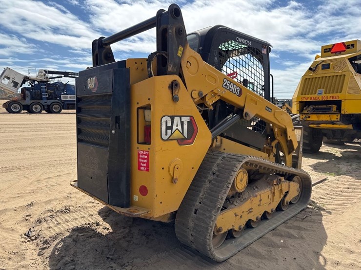 2020-caterpillar-259d3-image-6
