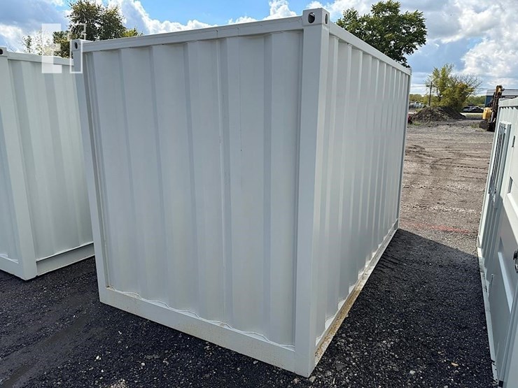 hurricane-6'x10'10"x81"-shipping-container-image-3