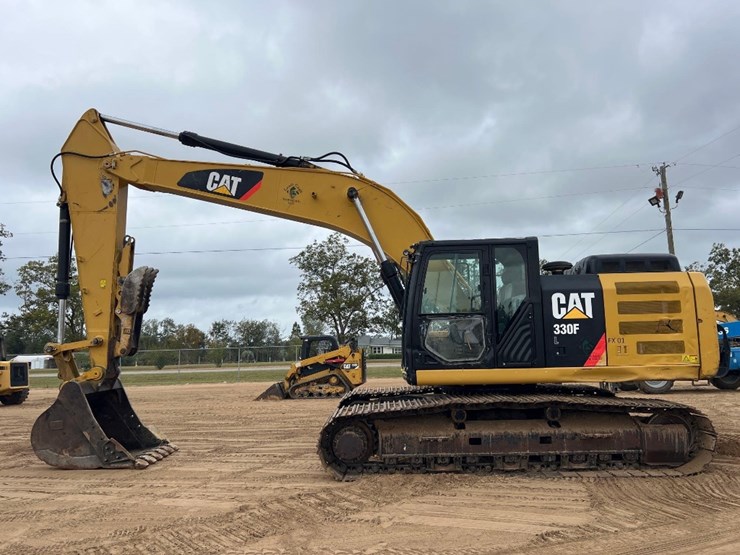 2017-caterpillar-330fl-image-1