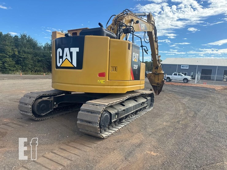 2018-caterpillar-325flcr-image-8