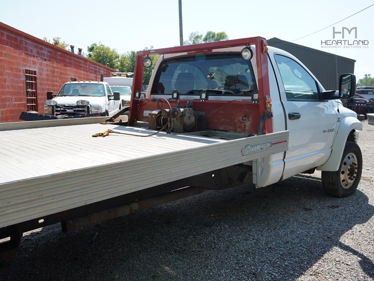 2008-dodge-ram-5500-image-4