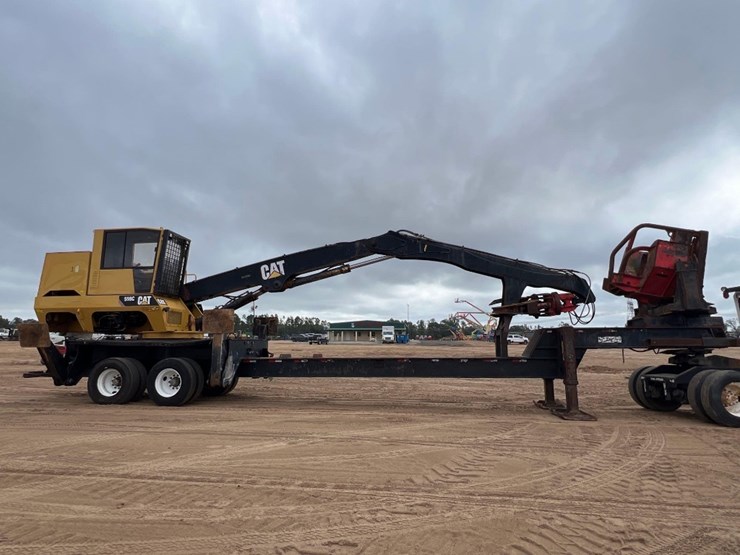 2013-caterpillar-559c-image-5