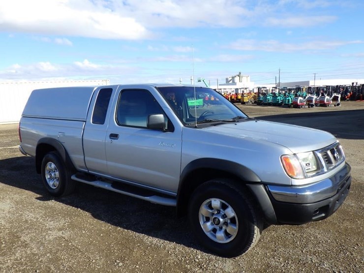 2000-nissan-frontier-image-2