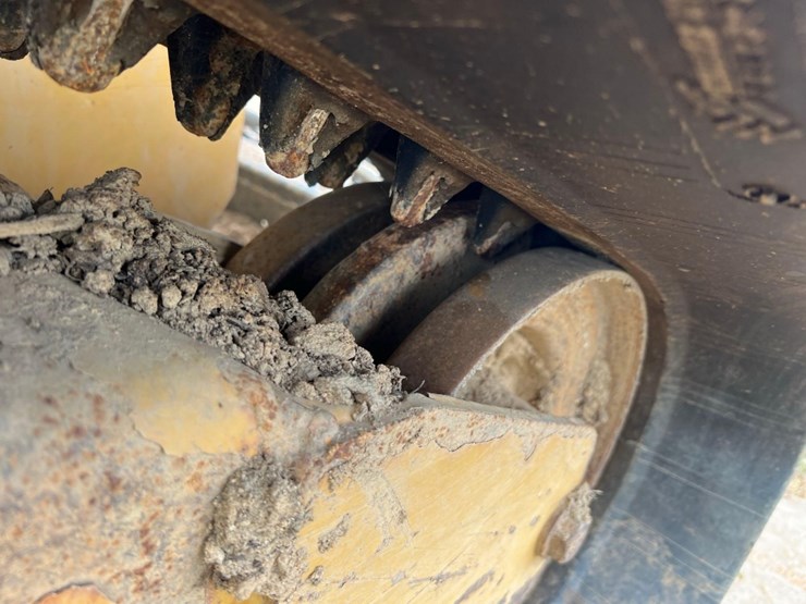 2019-caterpillar-289d3-image-12